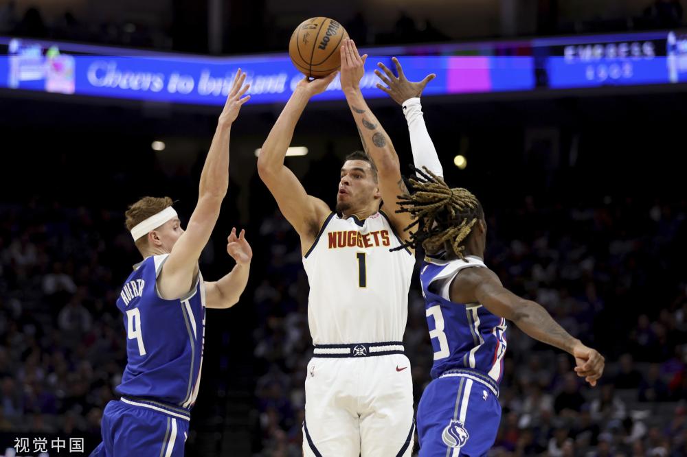 对年轻球员 对年轻球员