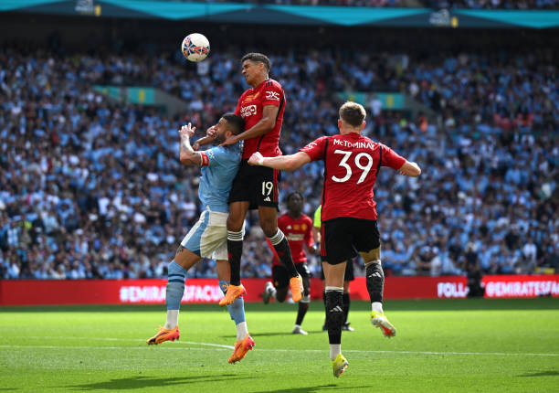 两支球队的 两支球队的