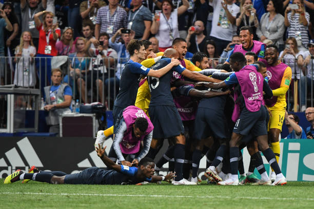 中场调整明 中场调整明