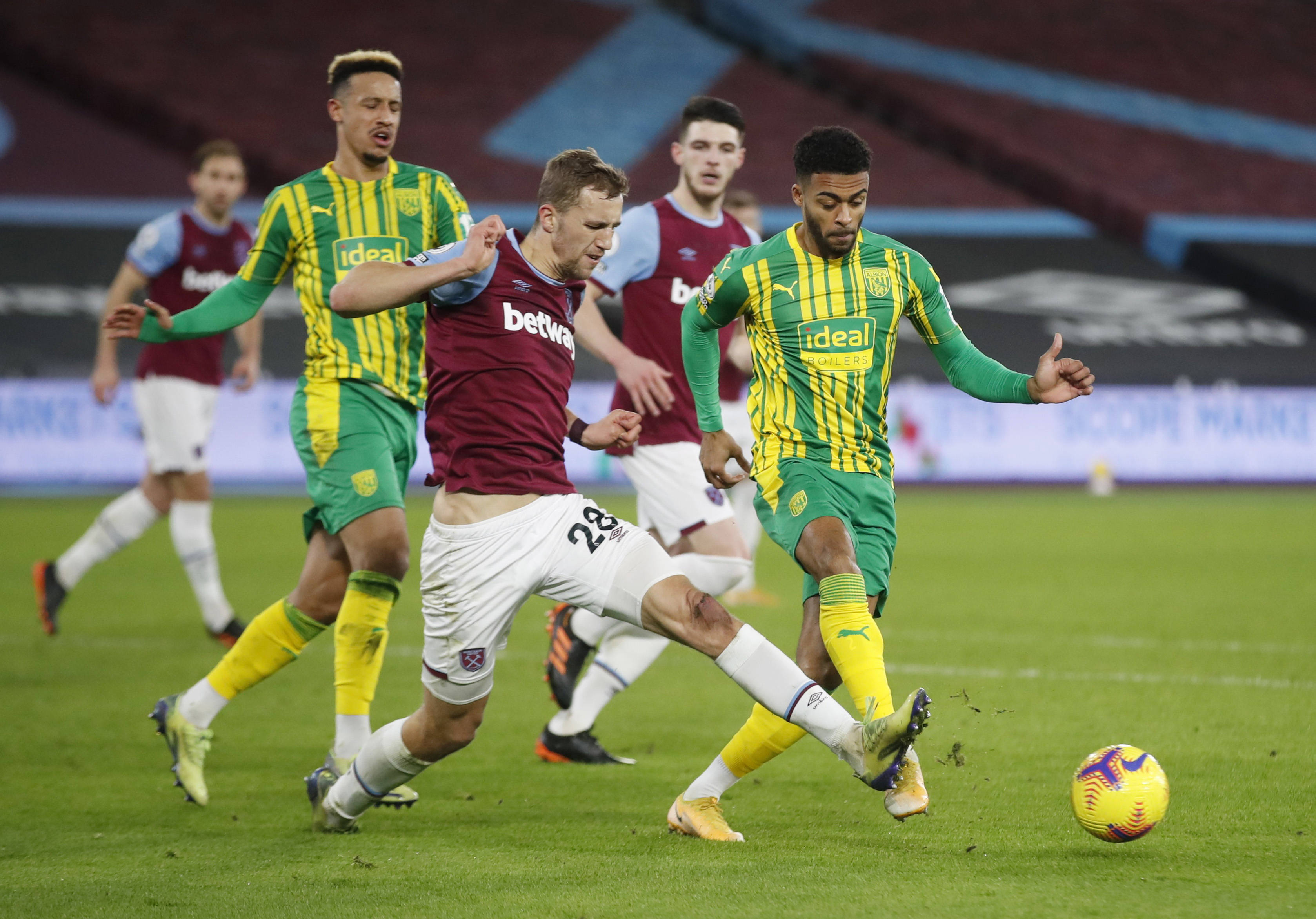 却在比赛中 却在比赛中